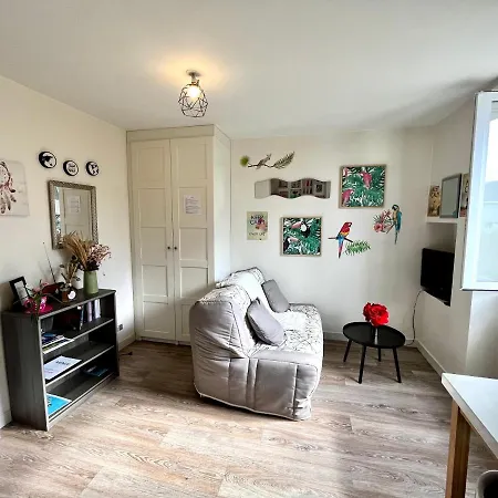 Le Cosy, Acces Terrasse De L'etablissement Apartment