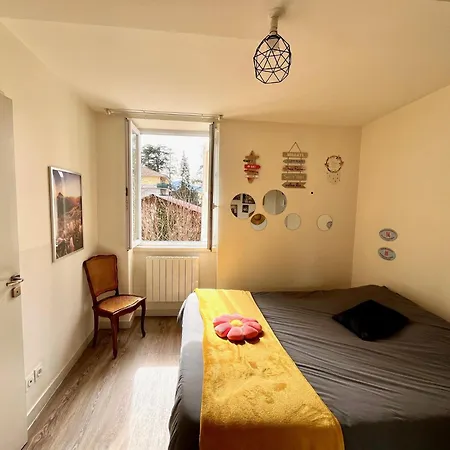 Daire Le Cosy, Acces Terrasse De L'etablissement